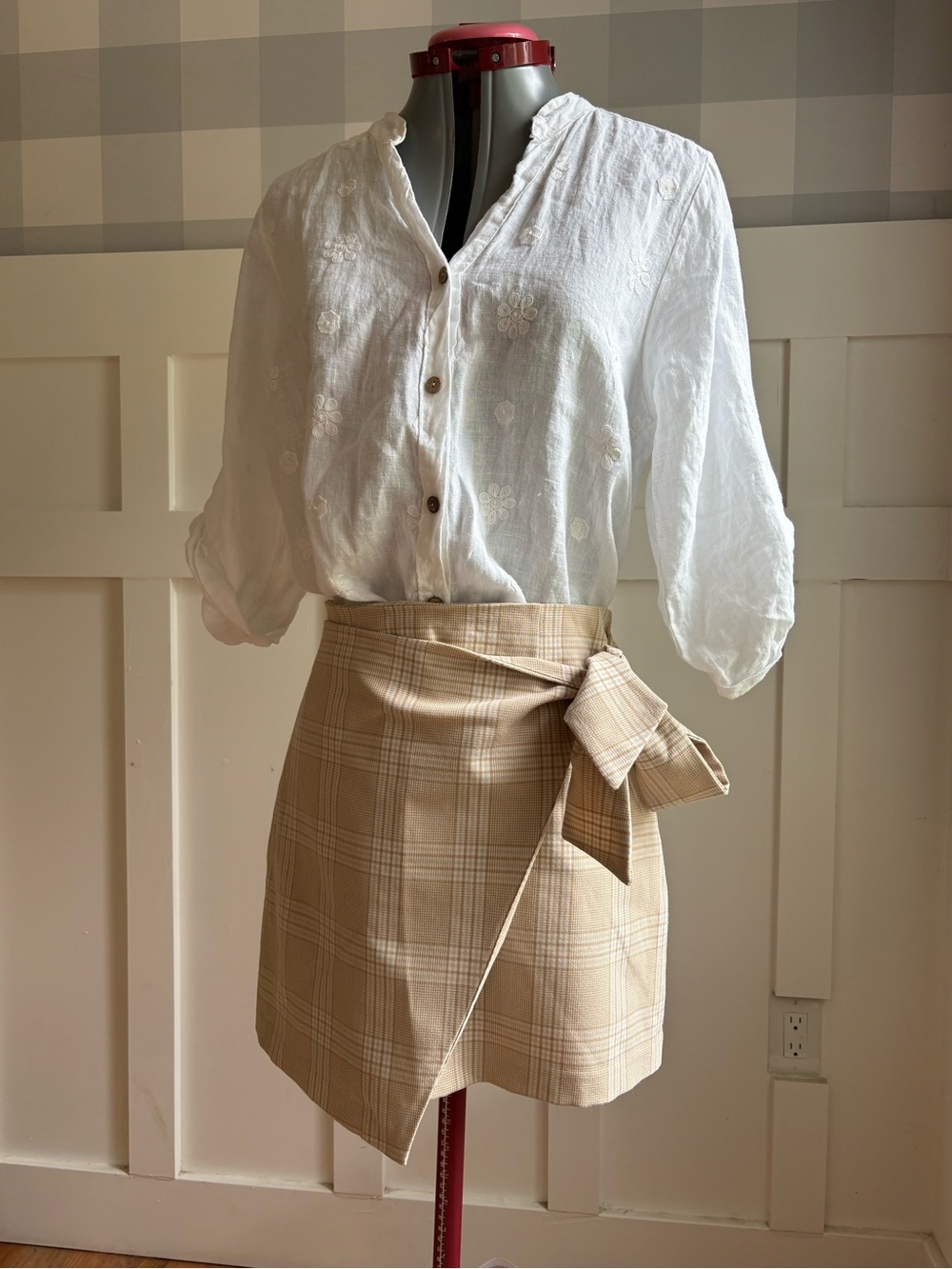 Wilfred Beige Plaid Wrap Mini Skirt with Side Bow 2